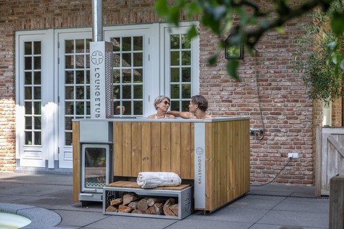 Wood fired hot tub loungetub - wood,