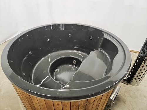 Acrylic hottub with integrated - acrylic,