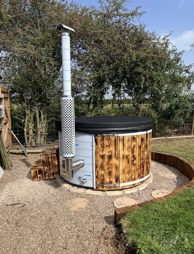 Hot tub with - tub, wood