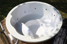Wood Fired Hot Tub / garden